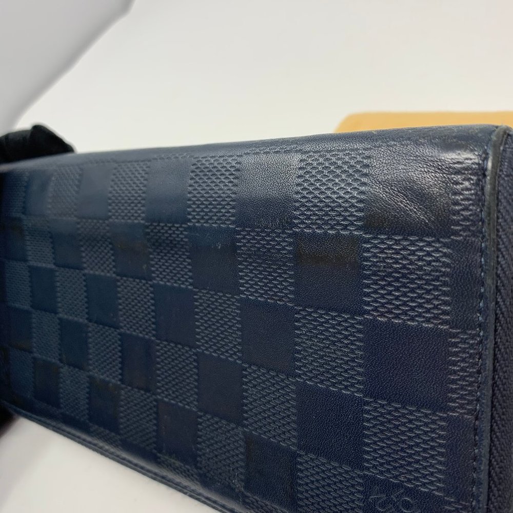 Louis Vuitton Zippy Wallet - Picture 6 of 12